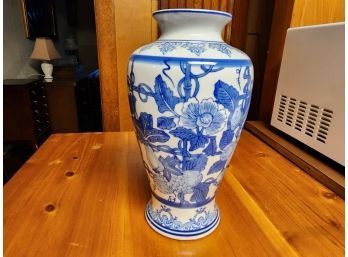 Three Hands Corporation Blue And White  Chinese Porcelain Vase