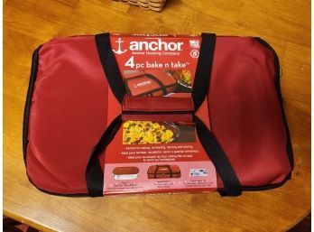 Brand New Old Stock Anchor Hocking Company 4 Piece Bake And Take Set