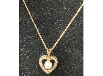 14k Gold Heart Shaped Pendant Necklace, 2.1g