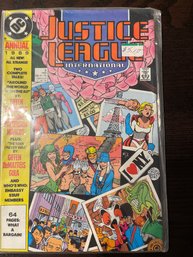 DC Comics JUSTICE LEAGUE INTERNATIONAL ANNUAL #3 1989