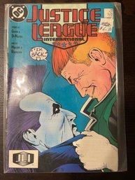 DC Comics JUSTICE LEAGUE INTERNATIONAL #19 Nov 1988