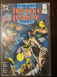 DC Comics JUSTICE LEAGUE AMERICA #32 Nov 1989