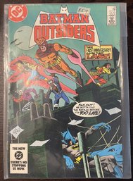 DC Comics BATMAN AND THE OUTSIDERS #13 Aug 1984