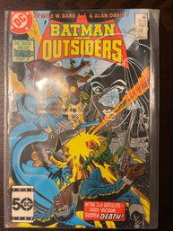 DC Comics BATMAN AND THE OUTSIDERS #22 Jun 1985