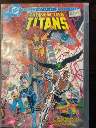 DC Comics THE NEW TEEN TITANS CRISIS CROSS-OVER #13 Oct 1985