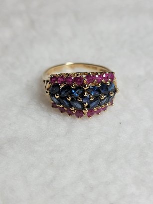Exquisite 14k Gold Ring With Rubies And Sapphires