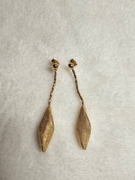 14k Gold Raindrop Earrings