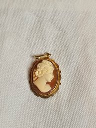 14k Gold And Cameo Pendant