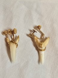 14k Gold With Sharks Teeth Screwback Earrings