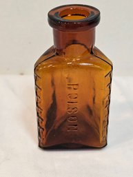 Small Glasses Triangle Shaped Amber Poison Bottle