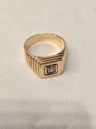 10k Gold Mens Ring With Diamond