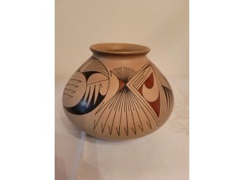 Navajo Pot By Oscar Quizada