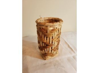 Small Cherokee Vase Basket