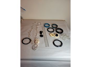 Vintage Plastic Jewelry Lot No 109