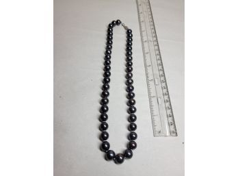Black Pearl Necklace With Gold Clasp