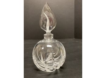 Perfume Bottle Swirl Design