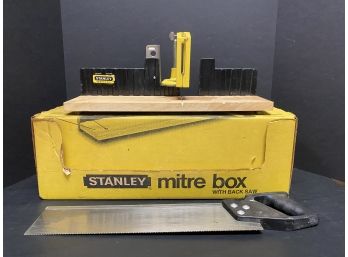 Stanley Mitre Box With Back Saw