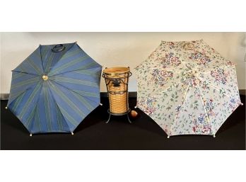 A Super Cute Longaberger Collection Club Mini Umbrella Basket Wrought Iron Stand With 2 Cute Mini Umbrellas