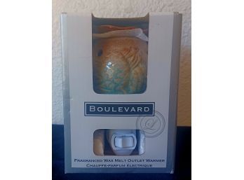 New In Box Fragranced Wax Melt Outlet Warmer By Boulevard