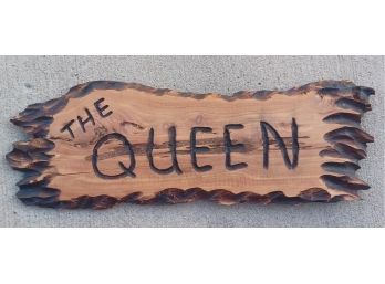 Very Cool Hand-carved Plaque Of Wood 'the Queen' (NEW)