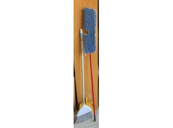 Broom & Dust Mop