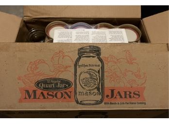 NIB 12 Regular Quart Jars (Mason)