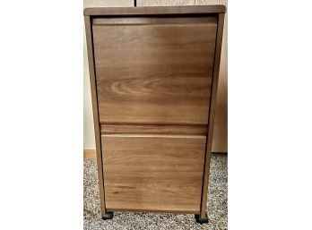 Particle Board Filling Cabinet On Casters
