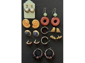 A Nice Collection Retro Pierced Earrings