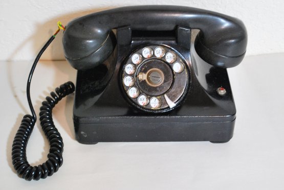 Vintage US Army Signal Corps Telephone Desk Phone  NICE  (b)