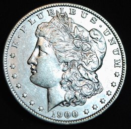 1900-O Morgan Silver Dollar BU / AU Great Date Super Coin Full Chest Feathers (rap86)