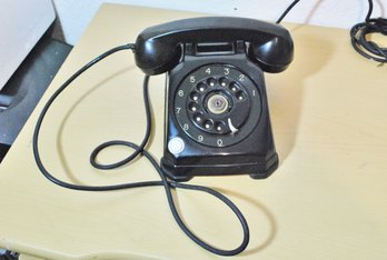 Vintage Stromberg Carlson Model  TD-80  Telephone Very Cool!