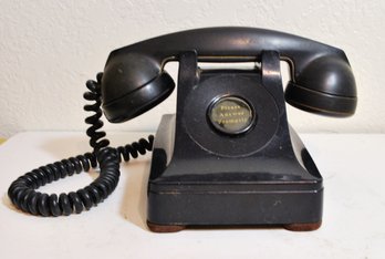 Vintage  WESTERN ELECTRIC FTable Top Telephone