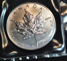 1989 Royal Canadian Mint Silver Maple $5 Dollar.9999 1 Oz  BU SUPER Nice! SEALED  (cab74)