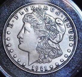 1921 Morgan Silver Dollar UNCIRC Full Chest Feathers! In Capsule (2jpz8)