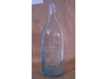 S    Vintage Embossed Green Glass Soda Bottle Providence RI ROYAL CARBONATING CO 28oz