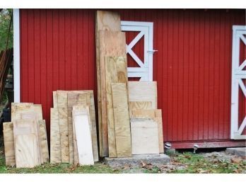 NS    Lot Of Plywood Pieces - Large To Small - 3/8' To 3/4' Thickness - Finished 1 Side  2 Side