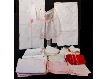 S   Huge Lot Of Vintage Linens Damask Tablecloths Napkins Runners Hand Embroidered 90 Pcs SUPERB!