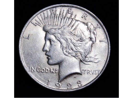 1923 Peace 90 Silver Dollar Uncirculated Nice Coin!  (bmw9)
