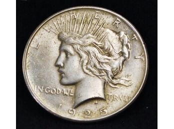 1925 Peace Dollar 90 Percent Silver UNCIRCULATED Lustrous (Larp9)