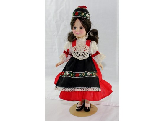 Effanbee International Doll, 11' #1123, Czechoslovakia 1960s