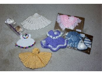 Crocheted Items - Barbie Size And Smaller, Hats, Purses, Dresses
