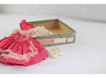 Wendy Kin Pink Outfit By Madame Alexander In Box