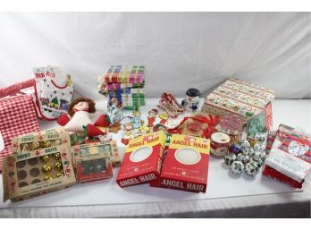 Christmas Miscellaneous — Candles, Slippers, Vintage Bulbs, Cute Children Cutouts