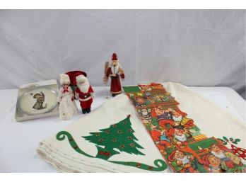 Christmas Lot - Large Sequin Tree Skirt, Vintage Santa And Mrs. Claus, Wooden Nutcracker