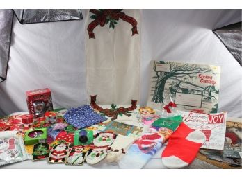 Christmas Miscellaneous Lot - New Hearth-rug, Table Runner, Photo Ornament