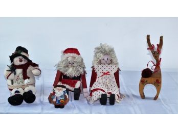 Mr. And Mrs. Santa – Wooden, Snowman, Reindeer