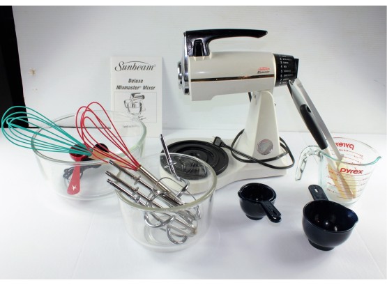 Sunbeam Mixmaster, 2 Bowls, Whisks, Measuring Cup Etc.