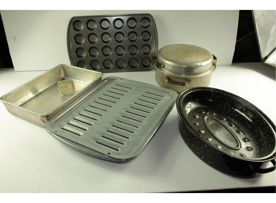 Misc. Cookware, Muffin Tin, Roasting Pan, Broiler, Meat Thermometer
