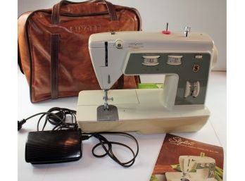 Singer Stylist Zig Zag Sewing Machine In Leather Bag, Model 774