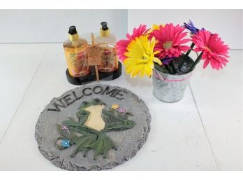 Hand Care Kit, Flowers, Welcome Plaque